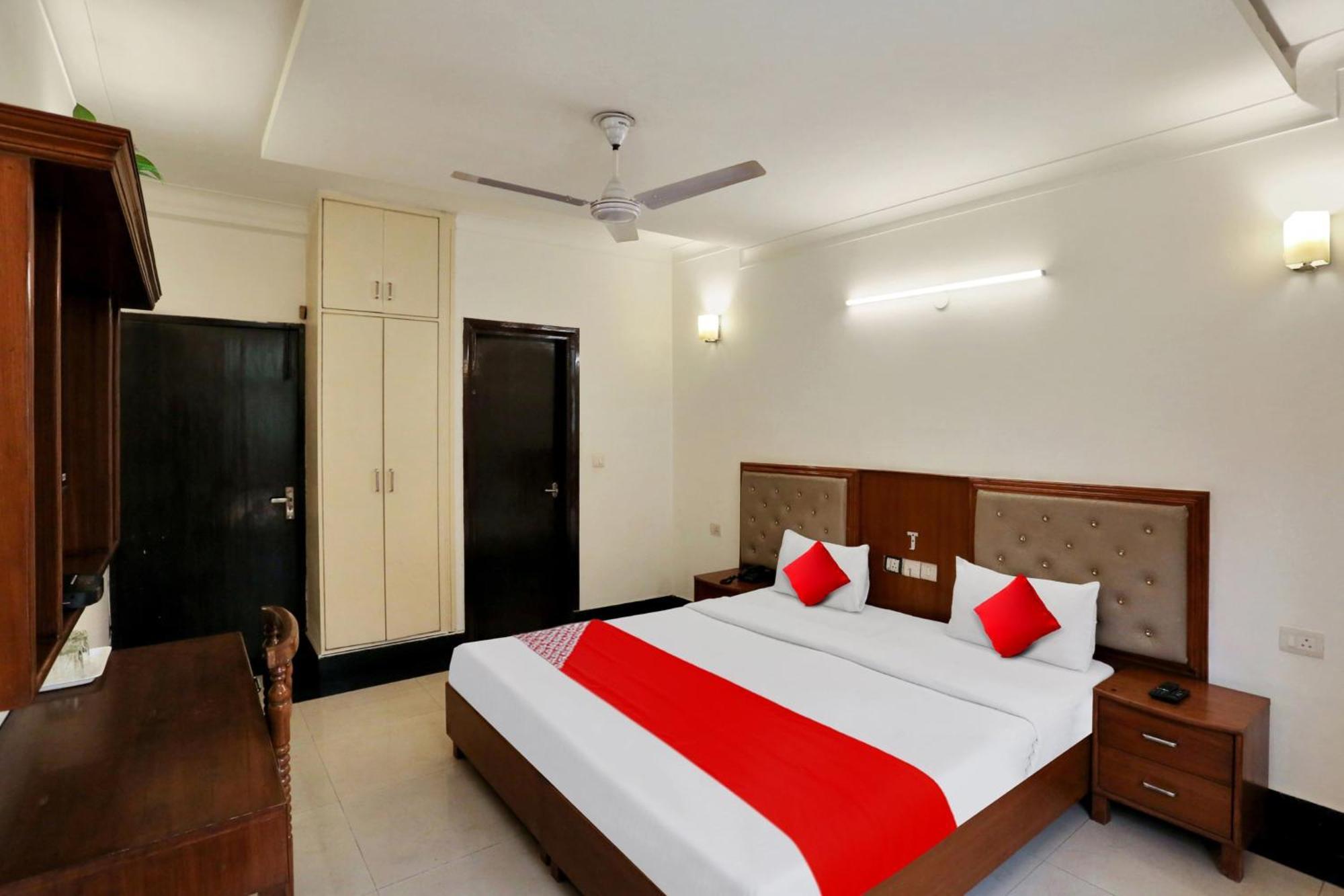 Hotel Hotel O Jmd Residency Gurgaon