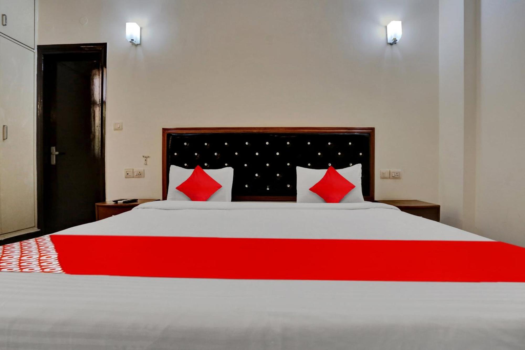 Hotel O Jmd Residency Gurgaon