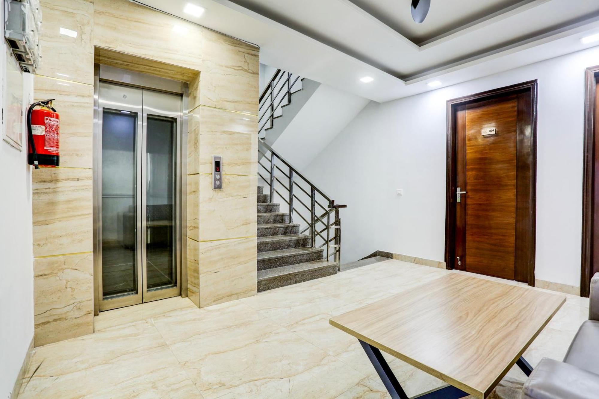 Greysky Medicity 3* Gurgaon