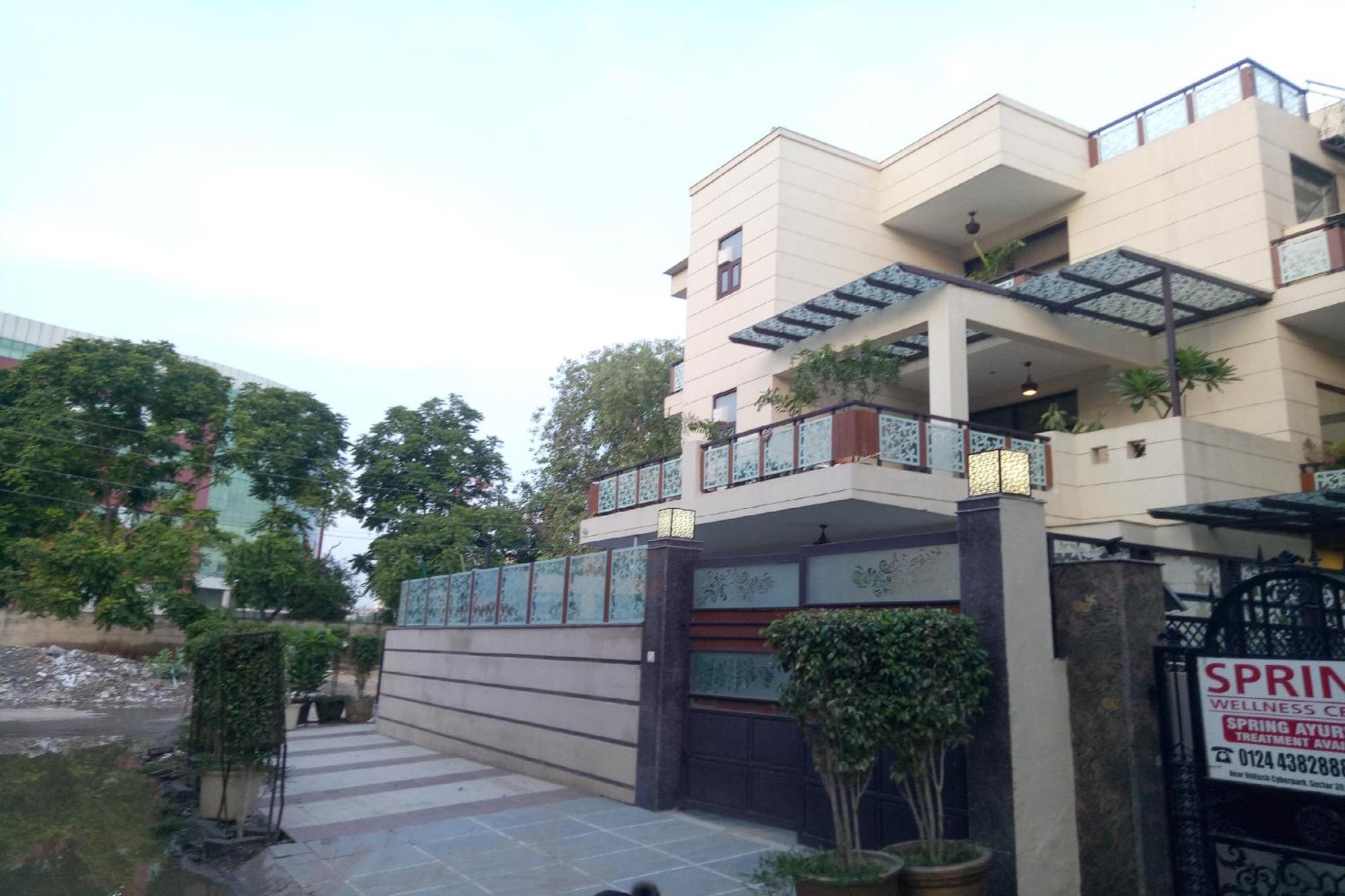 O Krishna 3* Gurgaon