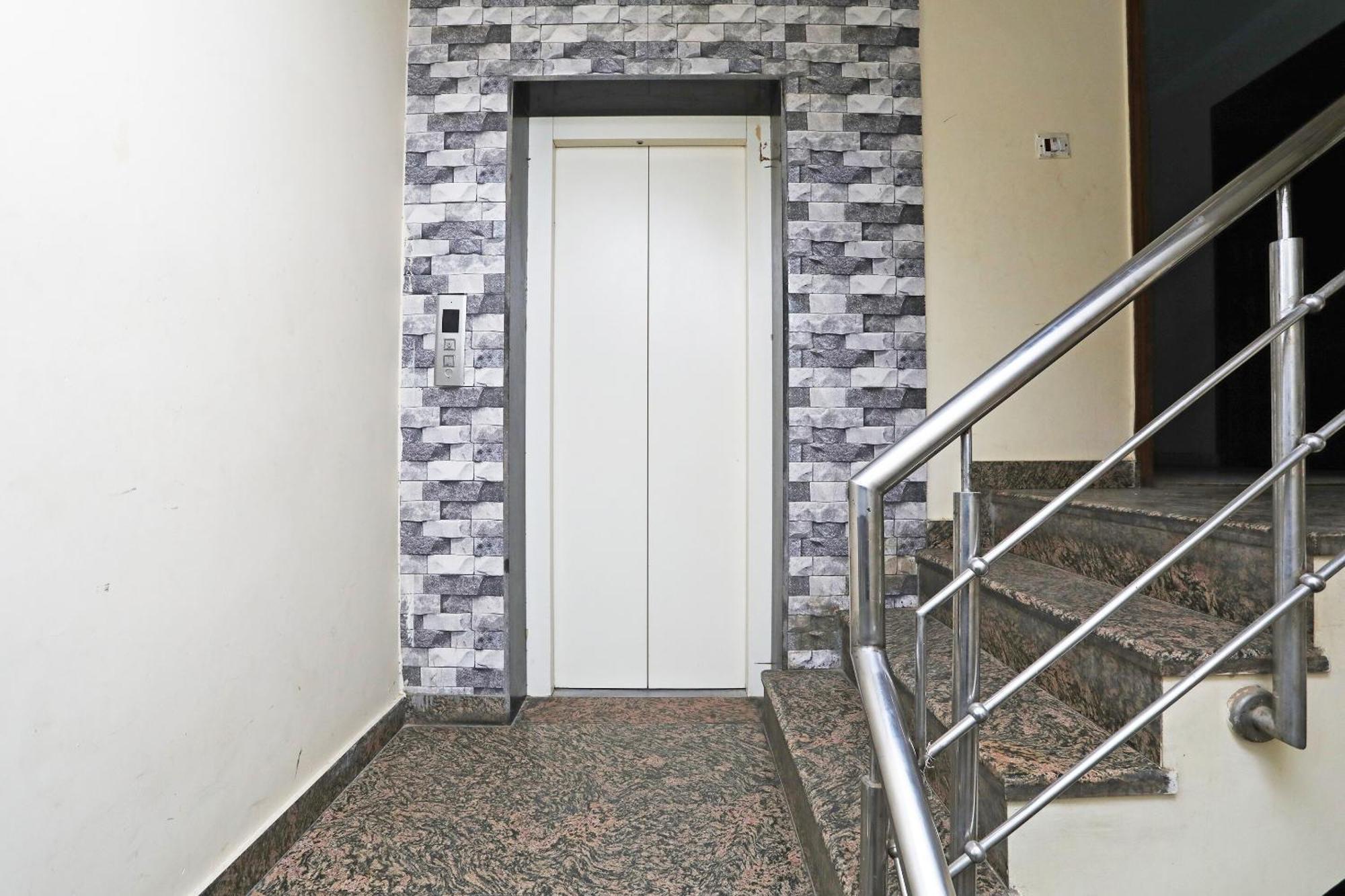 O Red Flag Residency 3* Gurgaon