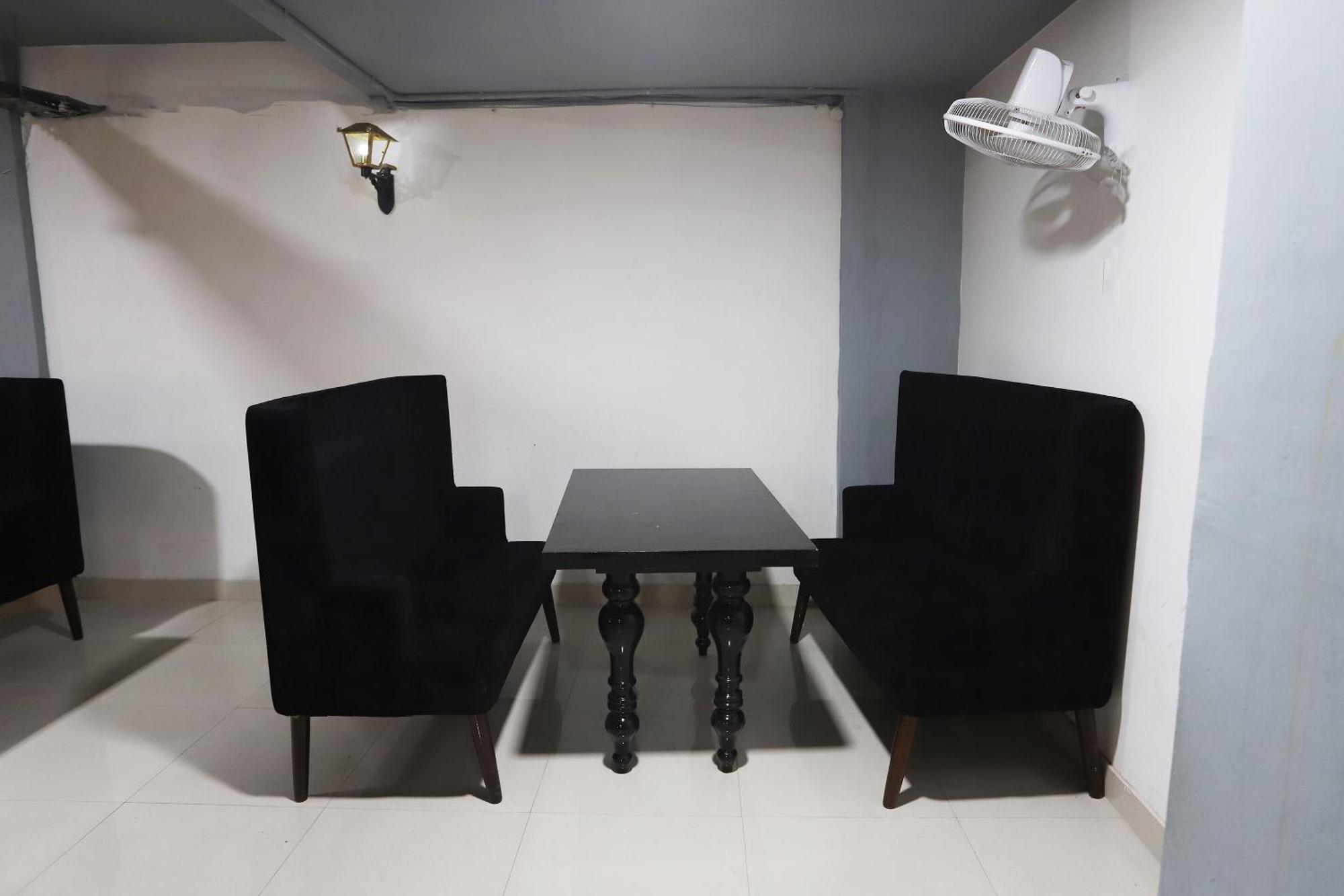 Super Capital O Levanti Near Aravali Biodiversity Park 3*