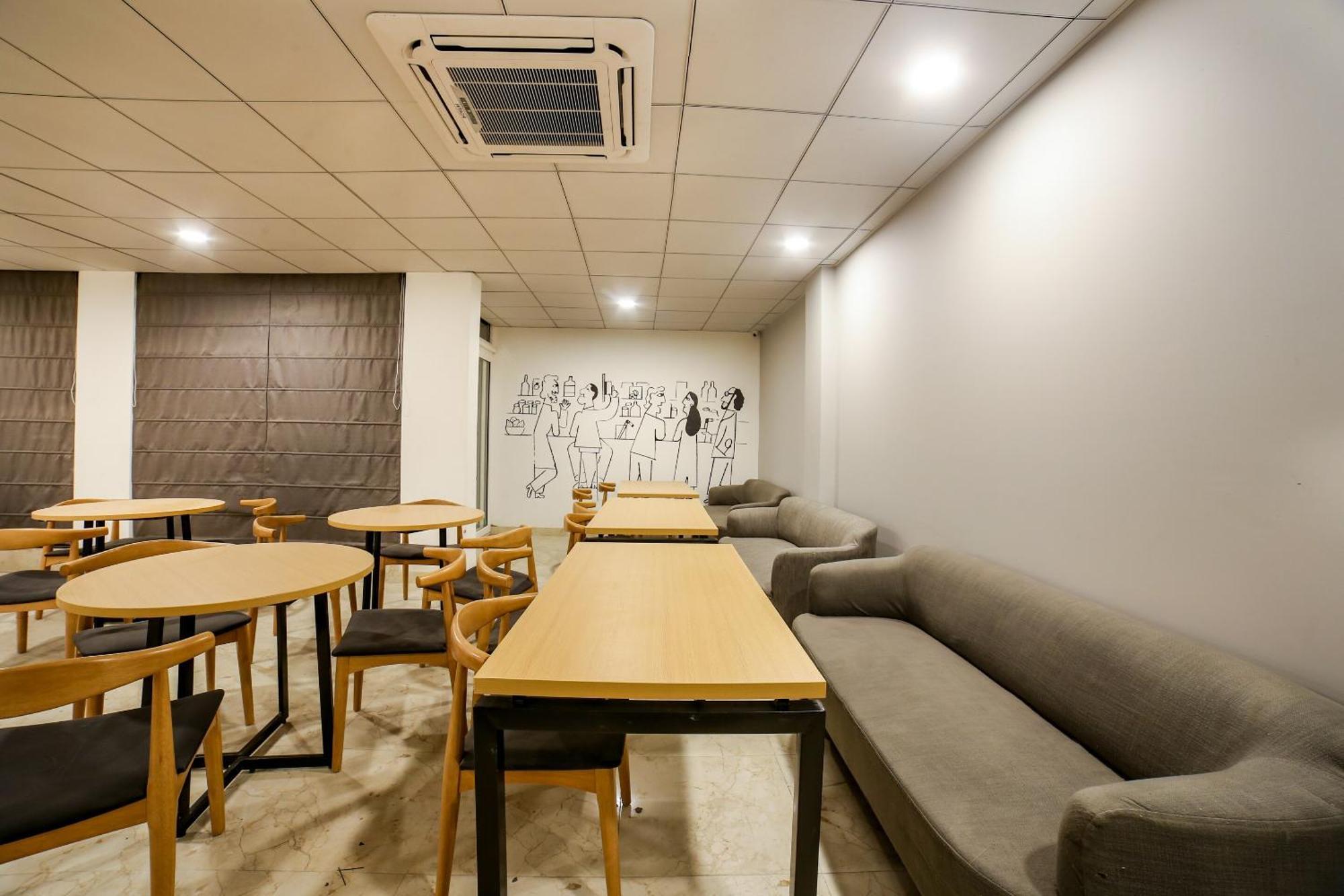Collection O Singha Chowk 4* Gurgaon
