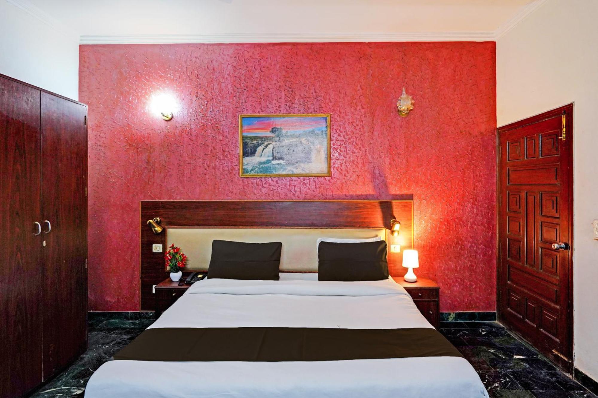 O Primero Near Aravali Biodiversity Park 3* Gurgaon
