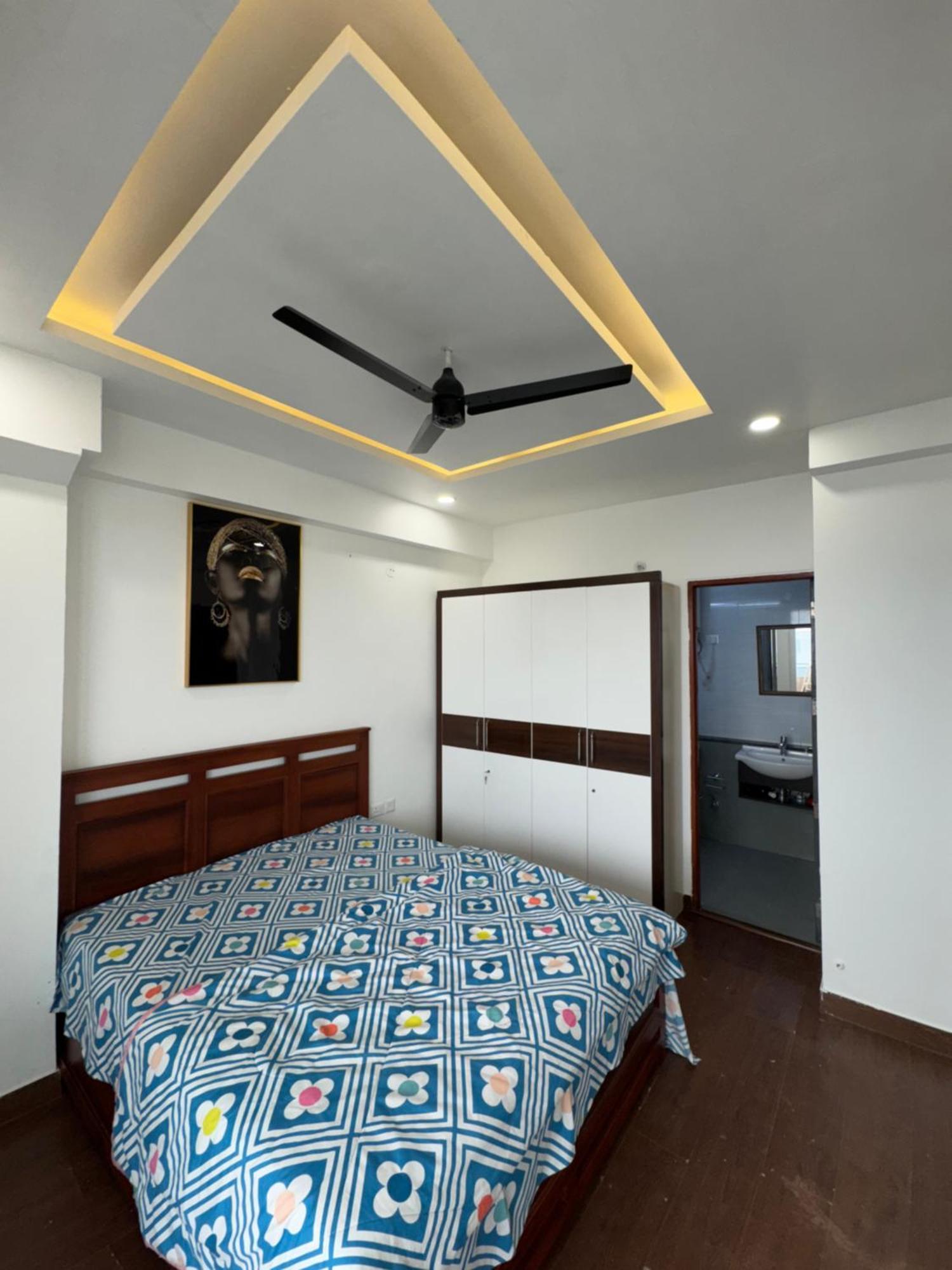 Plaza At 106 Apartment *