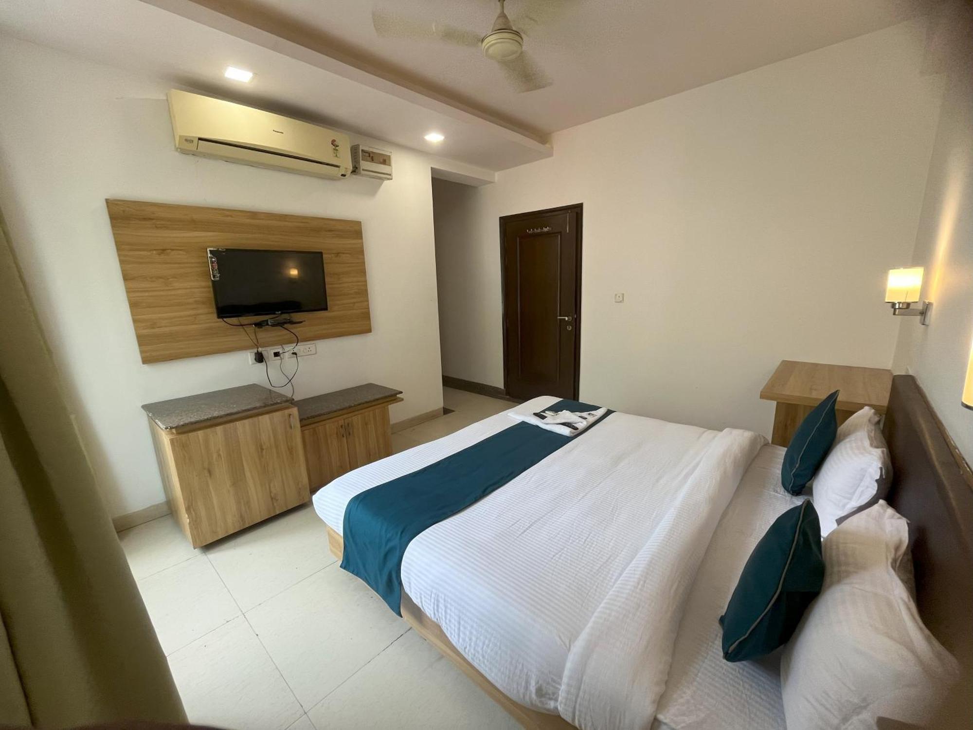 Pacific Green, 4* Gurgaon