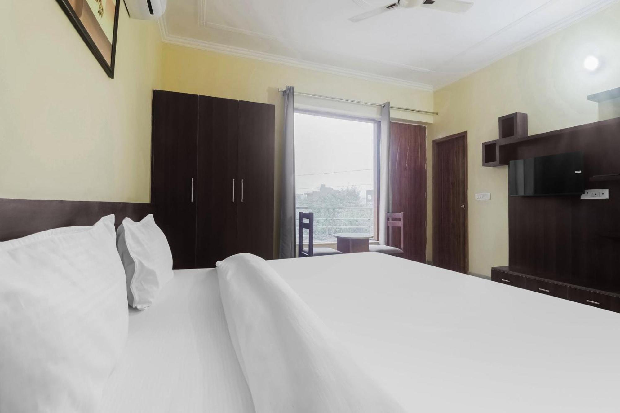 Hotel Collection O Majestic