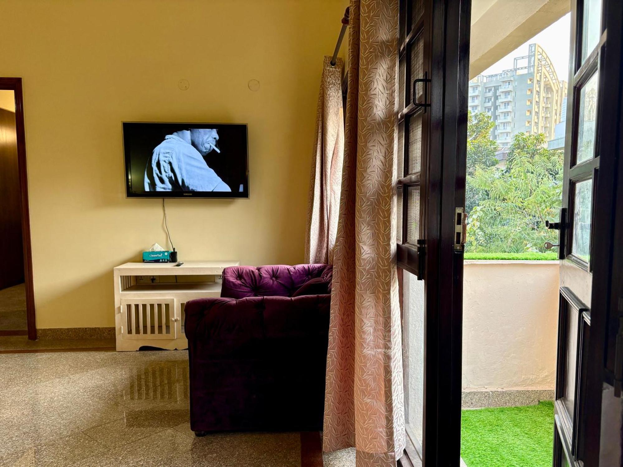 Twopassangers Gurgaon