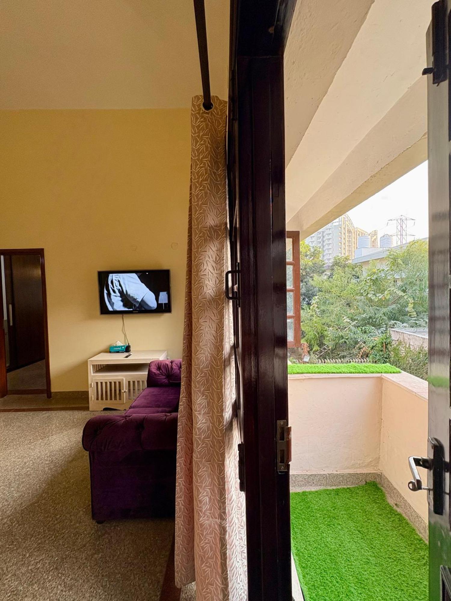 Homestay Twopassangers Gurgaon