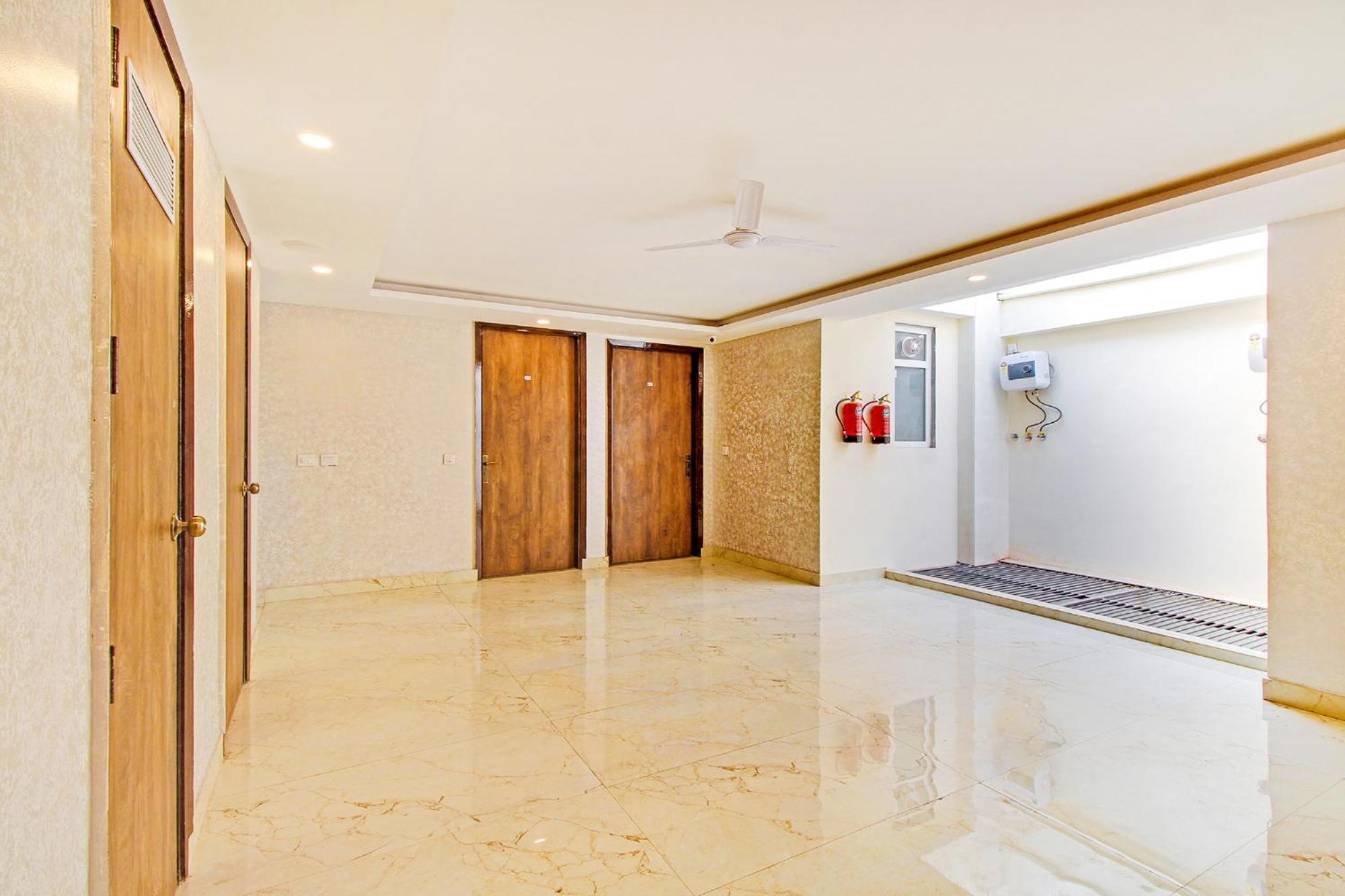 Fabhotel Soft Petals Hotel 3*