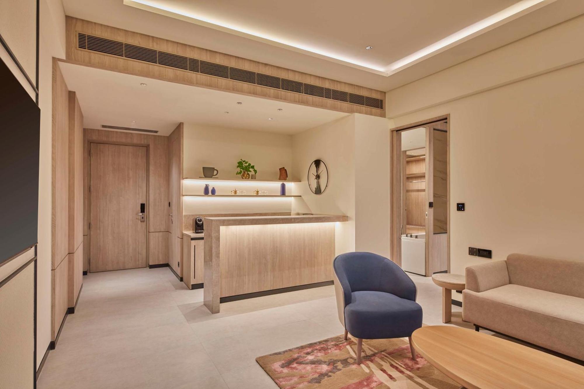 Hotel Hilton Gurugram Baani Centre Gurgaon