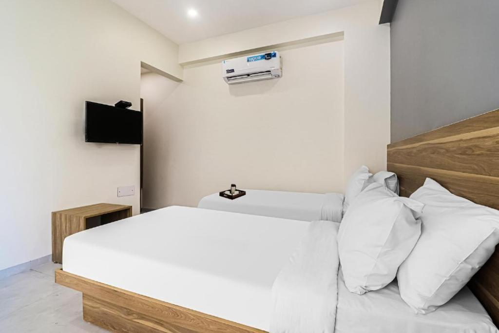 Infinity 4* Gurgaon