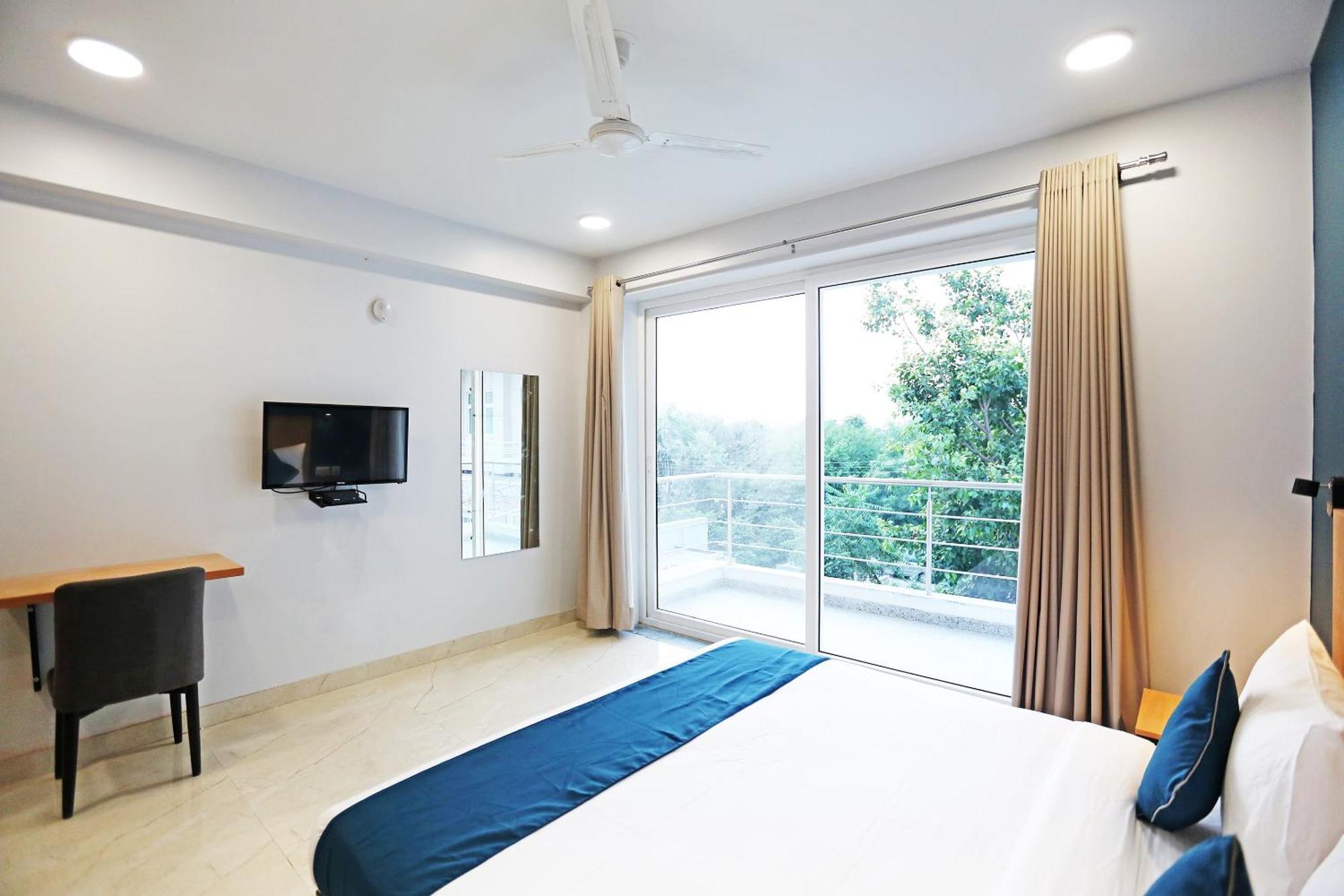 Hotel Collection O Moody Moon Blue 3*