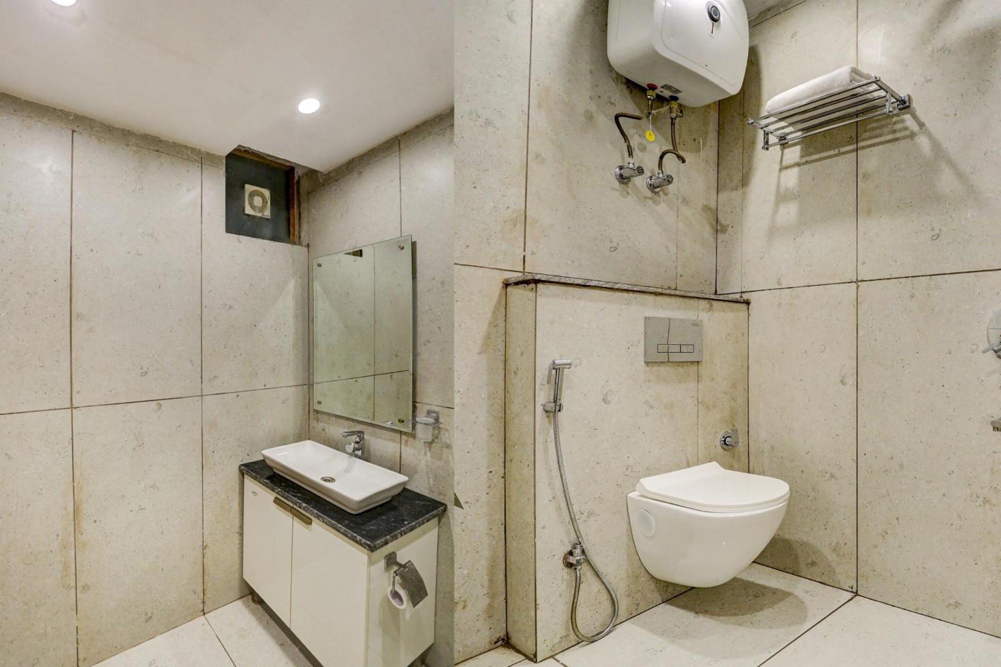 Townhouse Royal Near Aravali Biodiversity Park Hotel