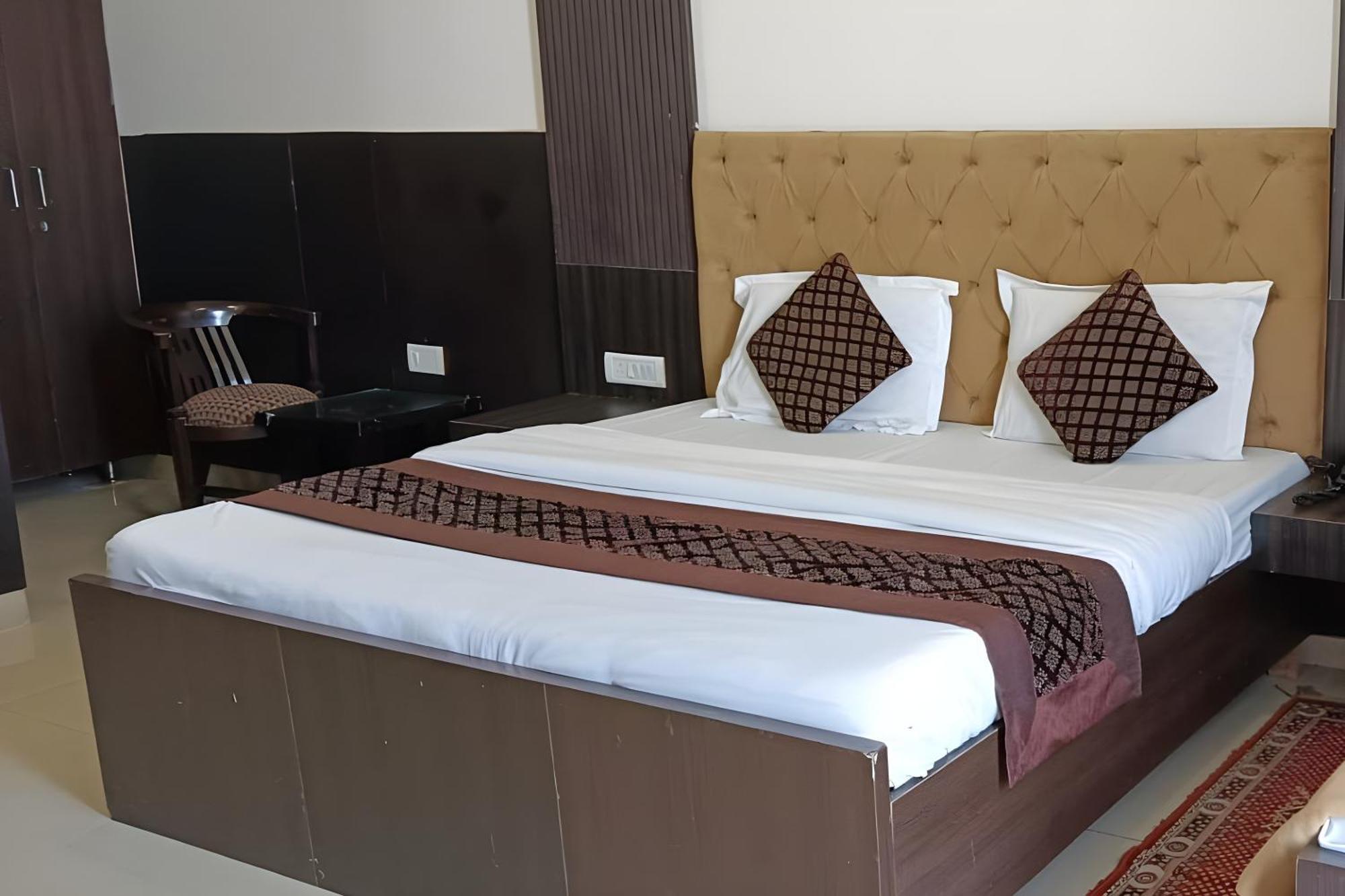 Shree Kanta Hotel Gurgaon