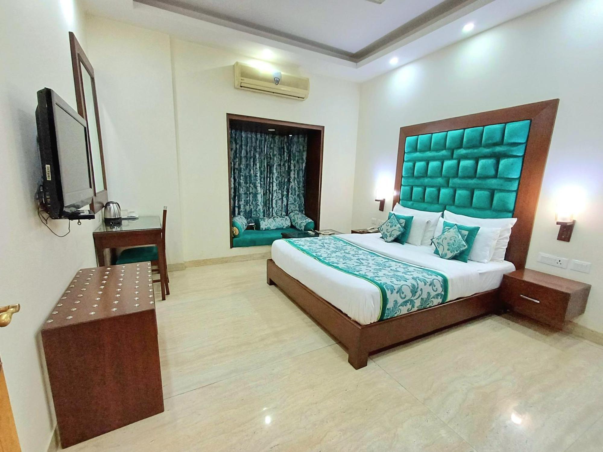 Siris 18 Gurgaon