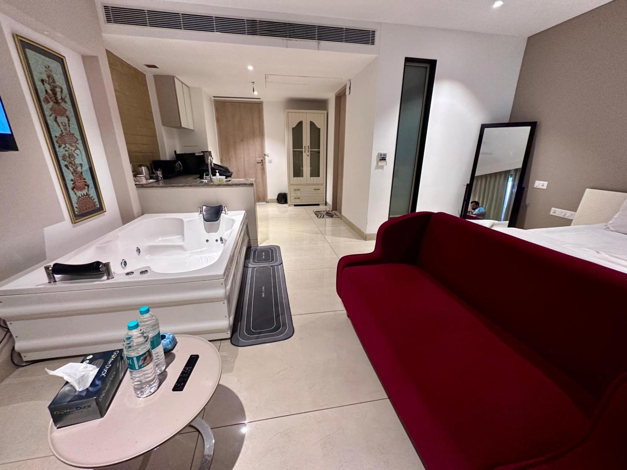 Luxury Key 4