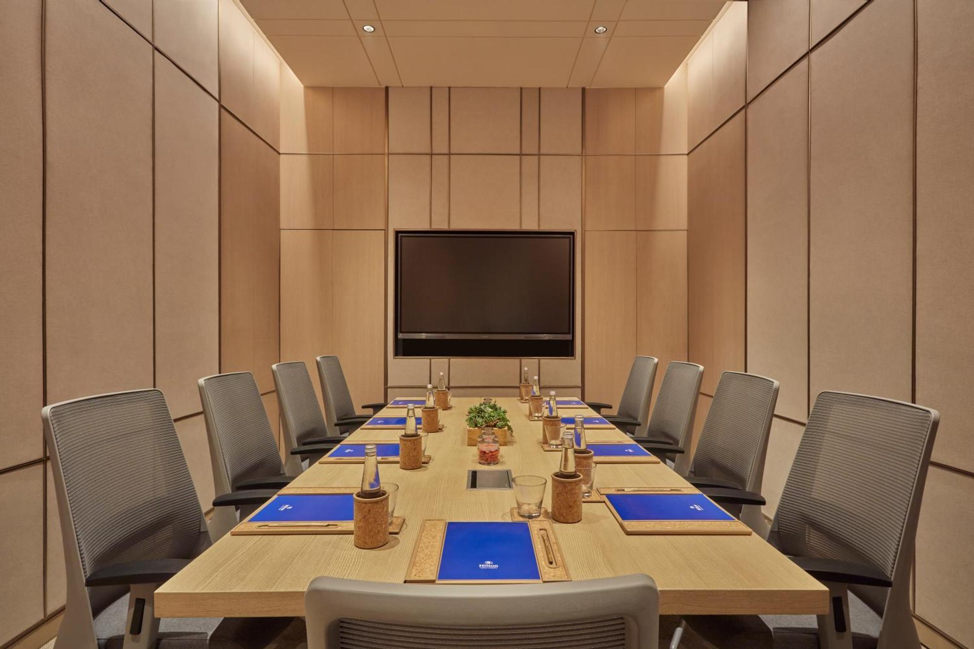 Hilton Gurugram Baani Centre Hotel