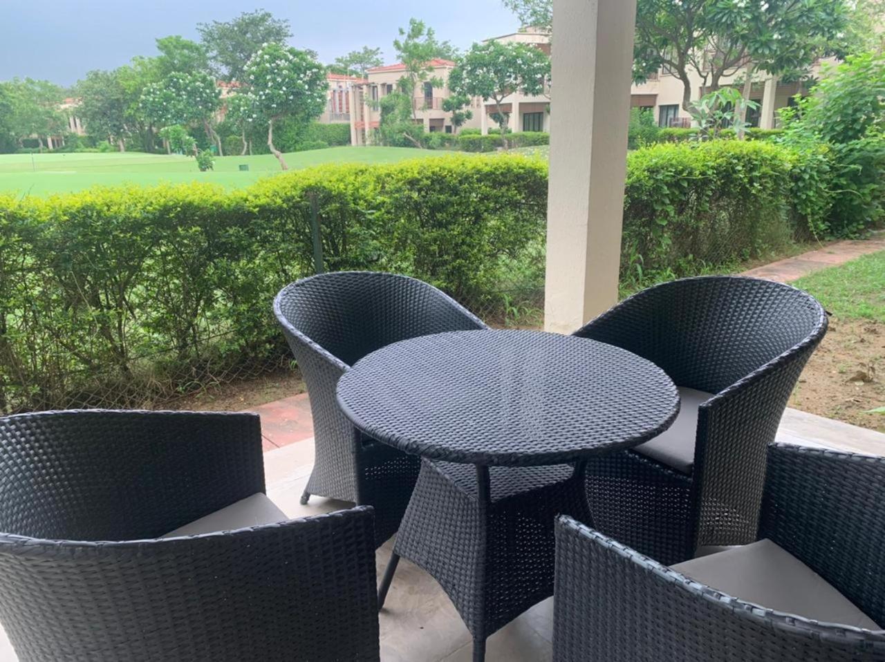 - Tarudhan Valley Golf Apartment Gurgaon