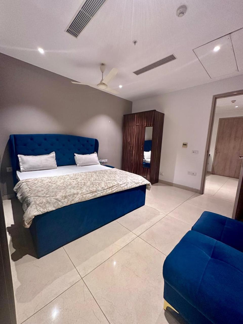 Apartment Luxe 2 Bhk With Stunning Views *