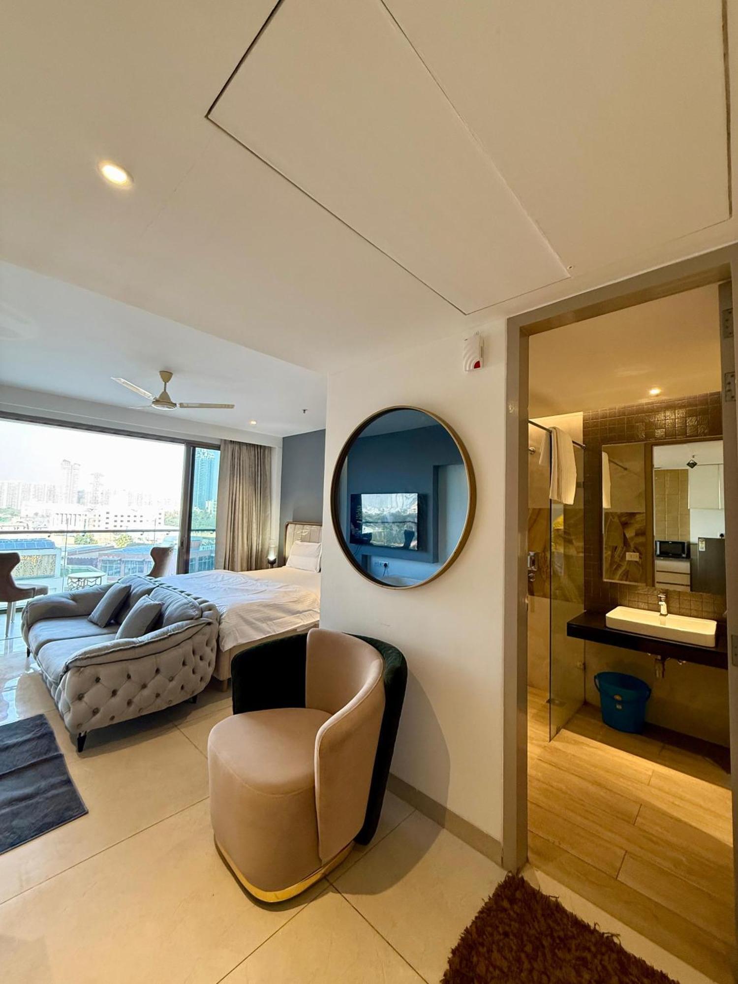 New Private Turkish Luxe Jacuzzi Apartment *