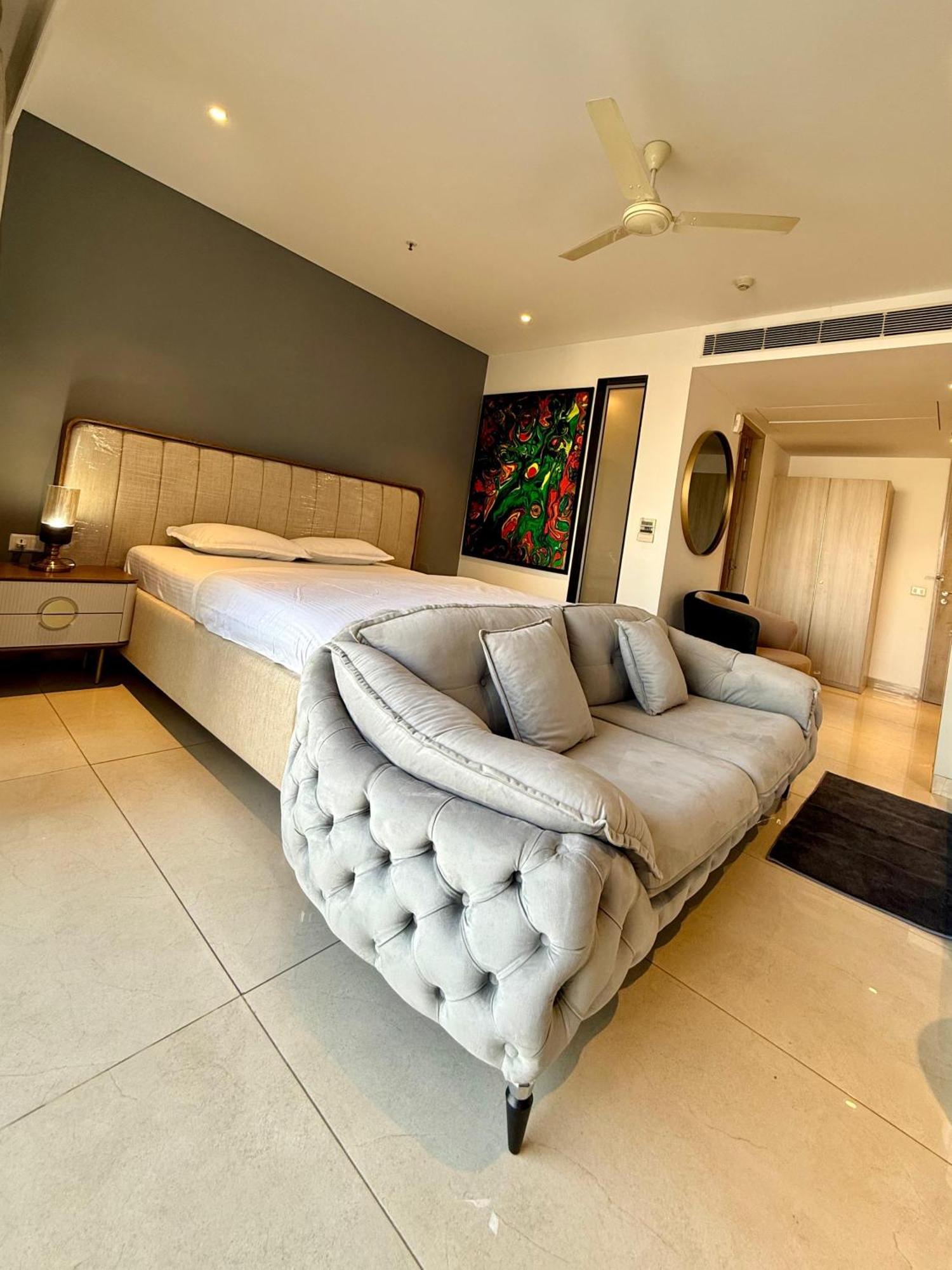 New Private Turkish Luxe Jacuzzi Apartment Gurgaon