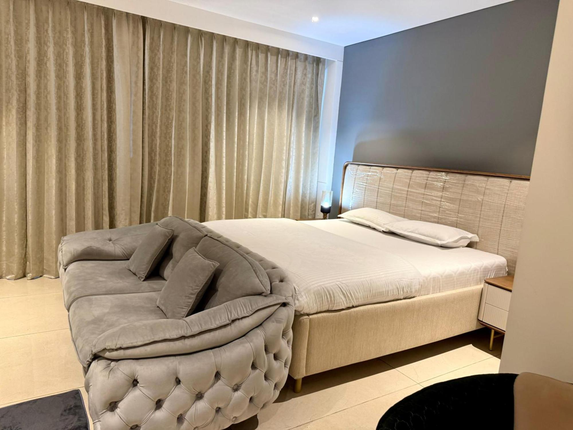 Apartment New Private Turkish Luxe Jacuzzi