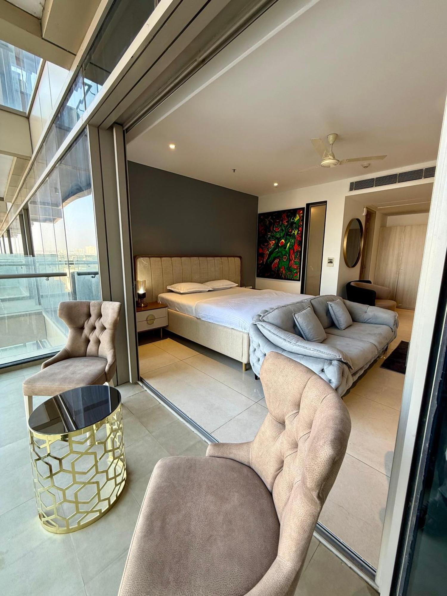 New Private Turkish Luxe Jacuzzi * Gurgaon