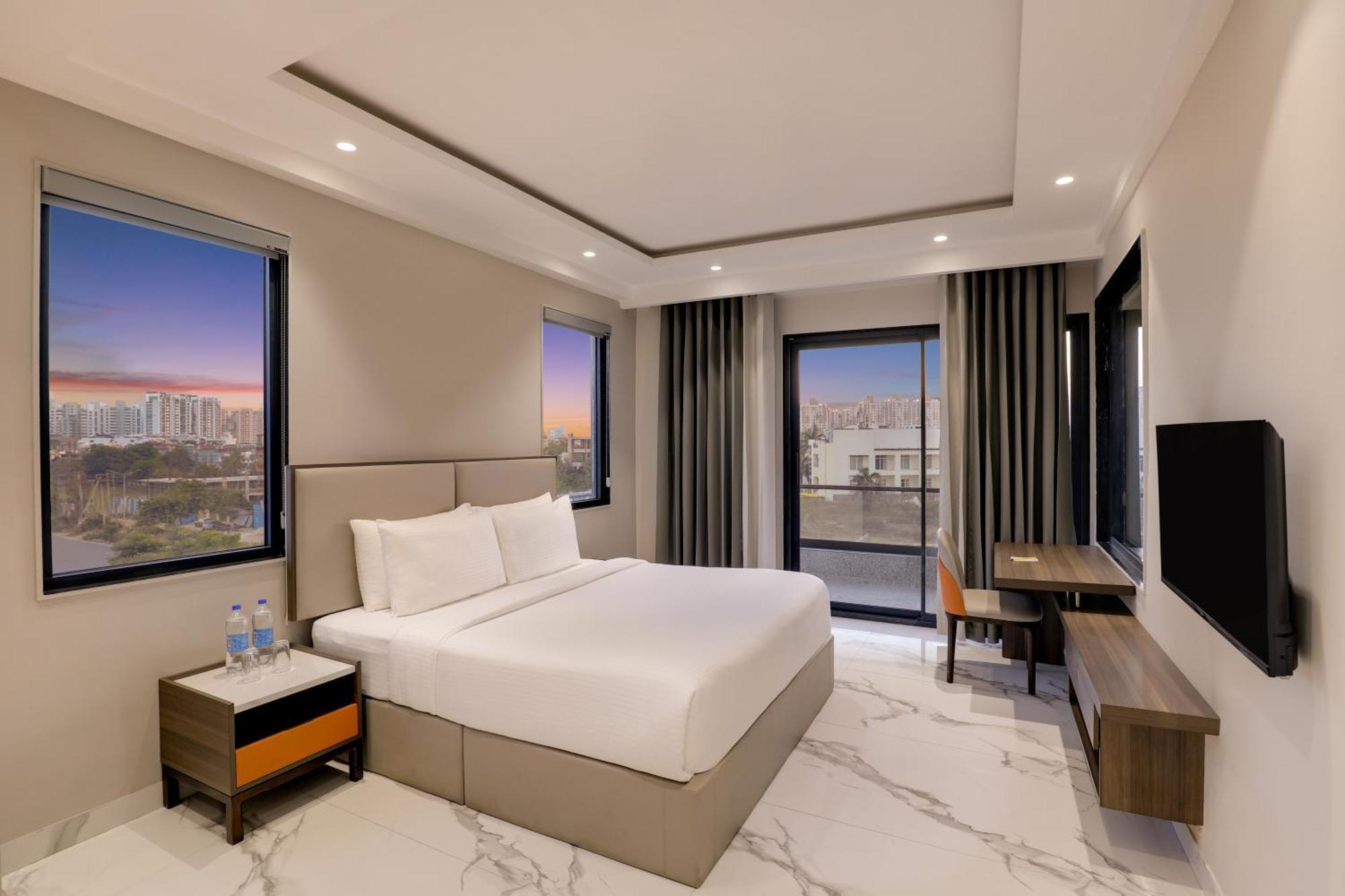 Hotel Hoften Sukh Vasa, Sector 51 Gurgaon
