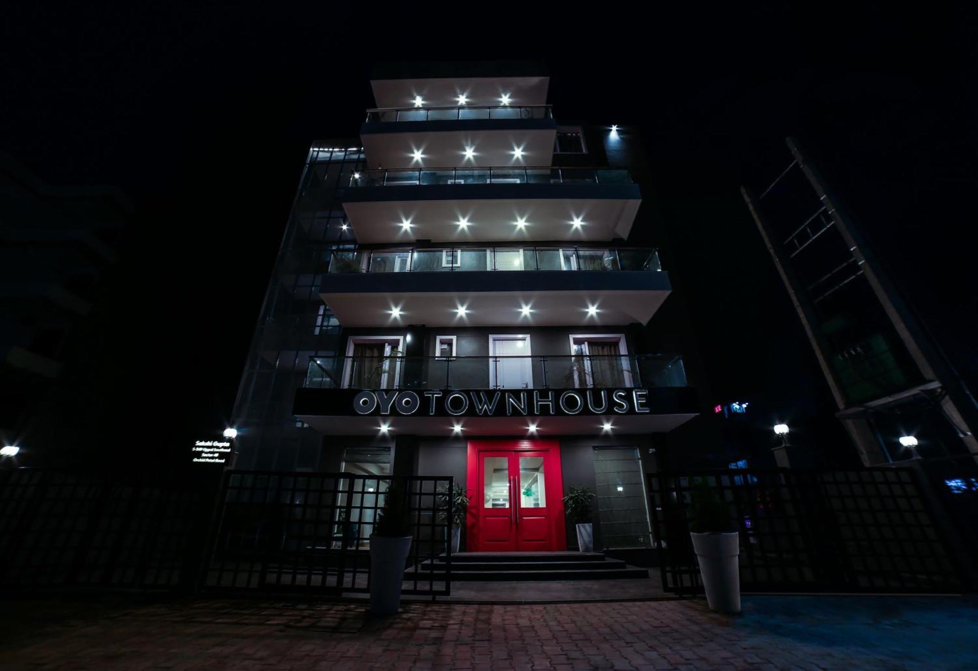 Townhouse Sohna Road 2 4*
