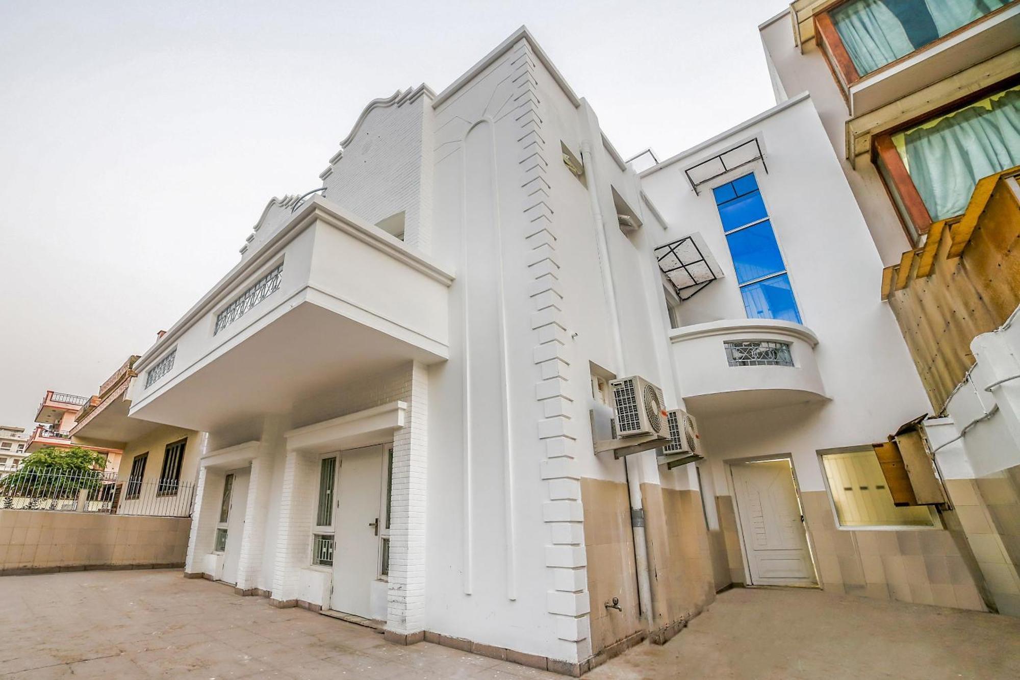 Collection O Shejal Residency 3* Gurgaon
