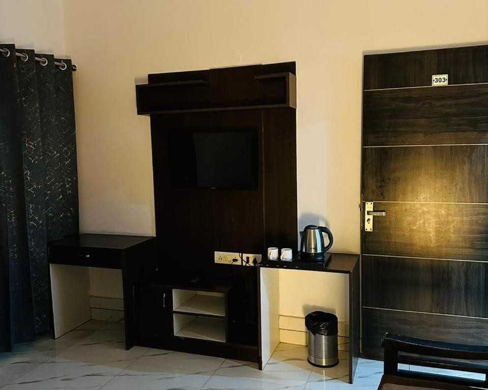 O Vikrant Residency 3*