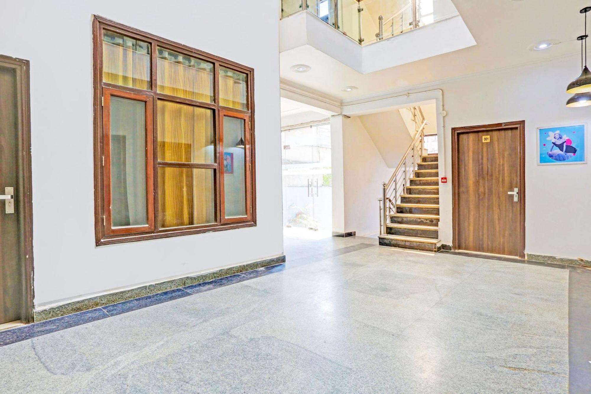 Hotel O Paradise Residency 3*