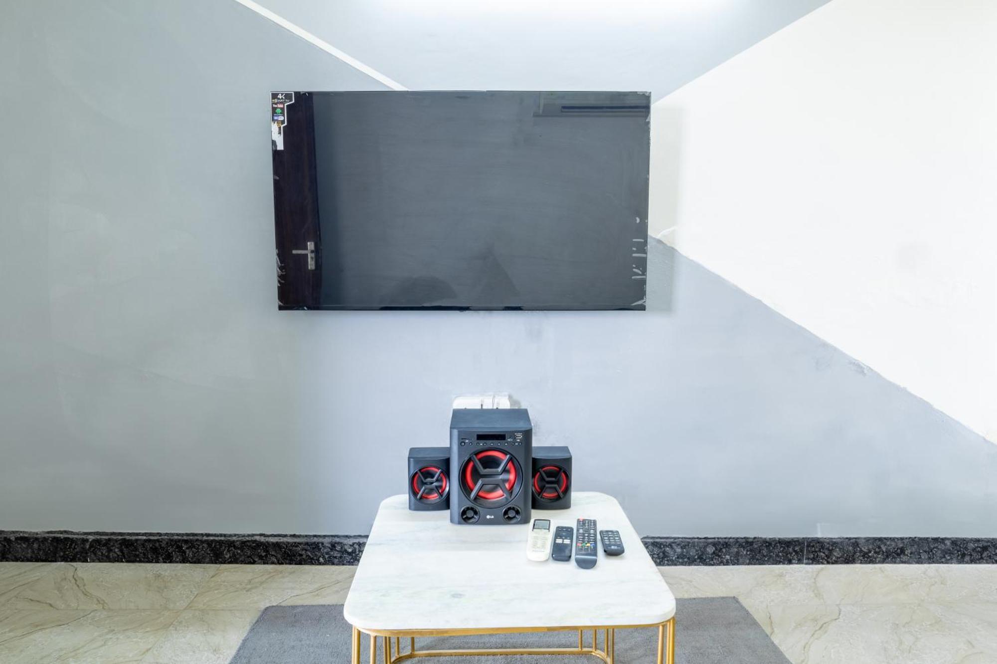 Hotel Housr 43 Global Foyer *