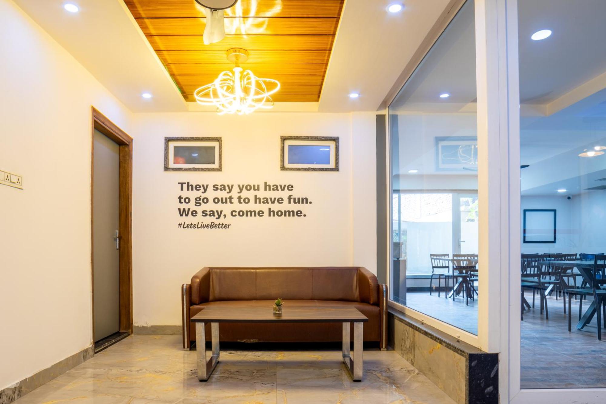 Housr 43 Global Foyer * Gurgaon