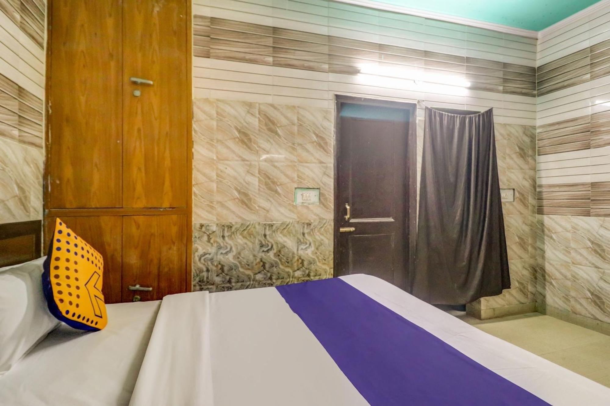 Spot On Maa Gyatri Hotel