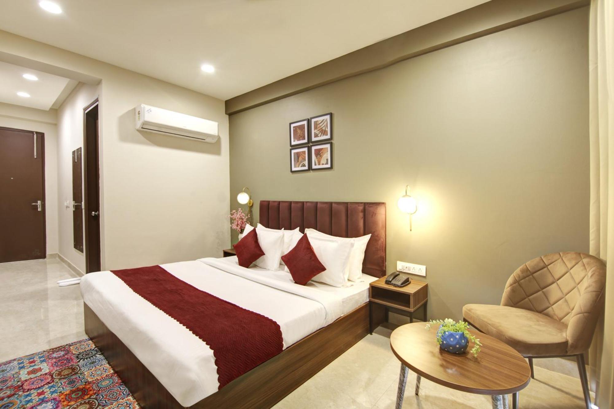Saltstayz Sector 46 - Sohna Road And Near Paras Hospital Hotel 3*