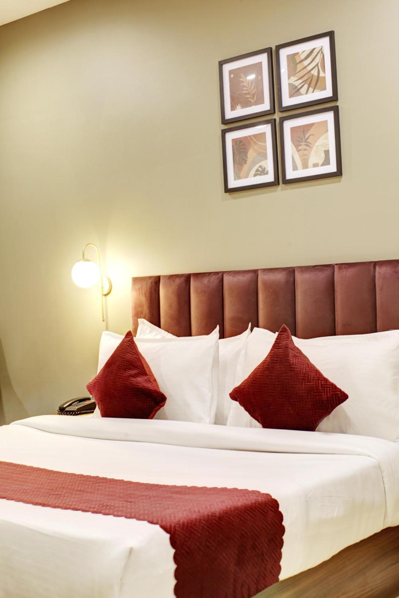 Hotel Saltstayz Sector 46 - Sohna Road And Near Paras Hospital 3*