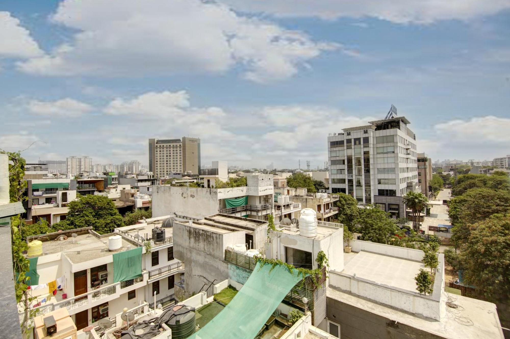 Hotel Limewood - Fortis Hospital Gurgaon