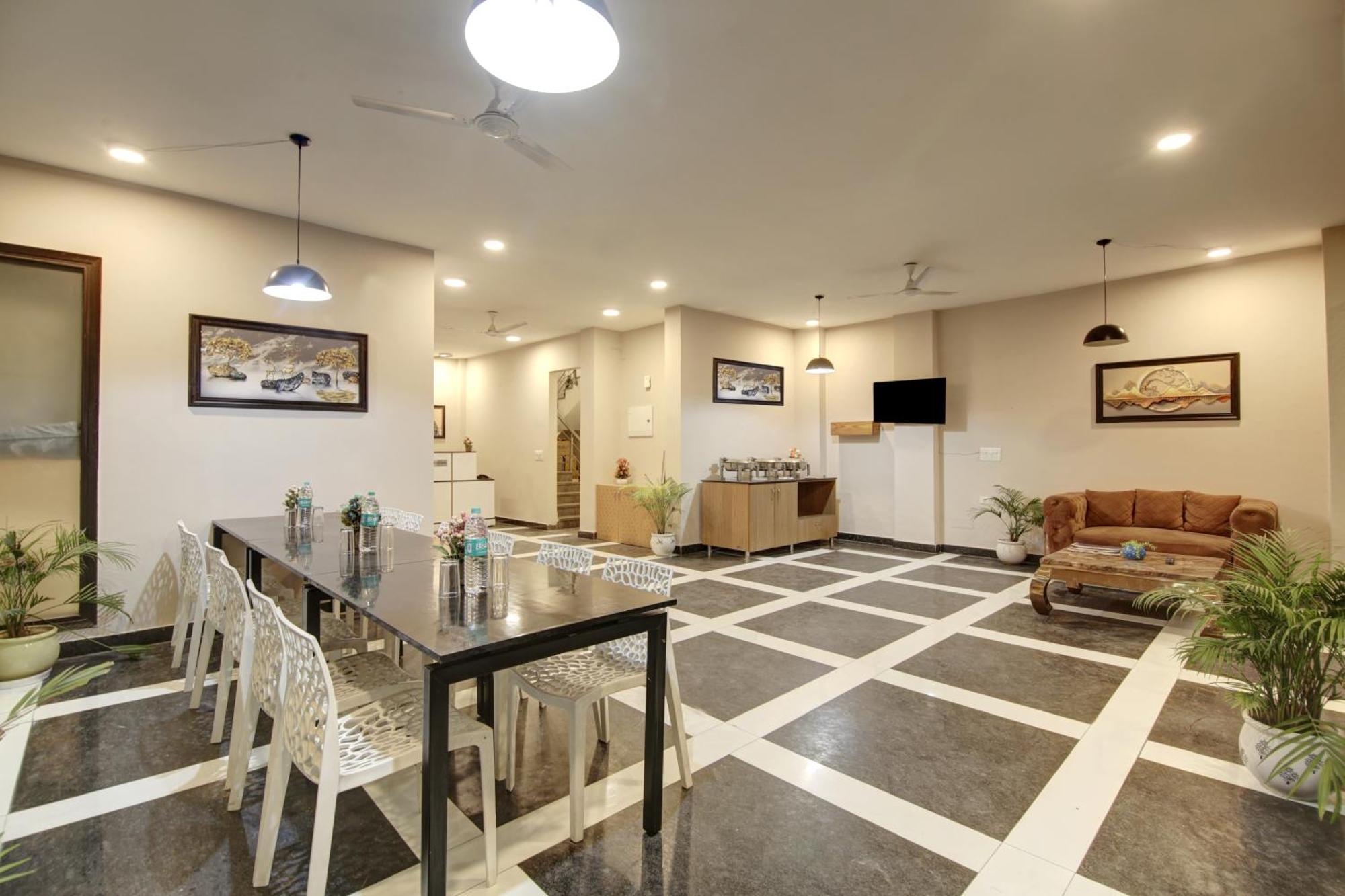 Limewood - Fortis Hospital 3*