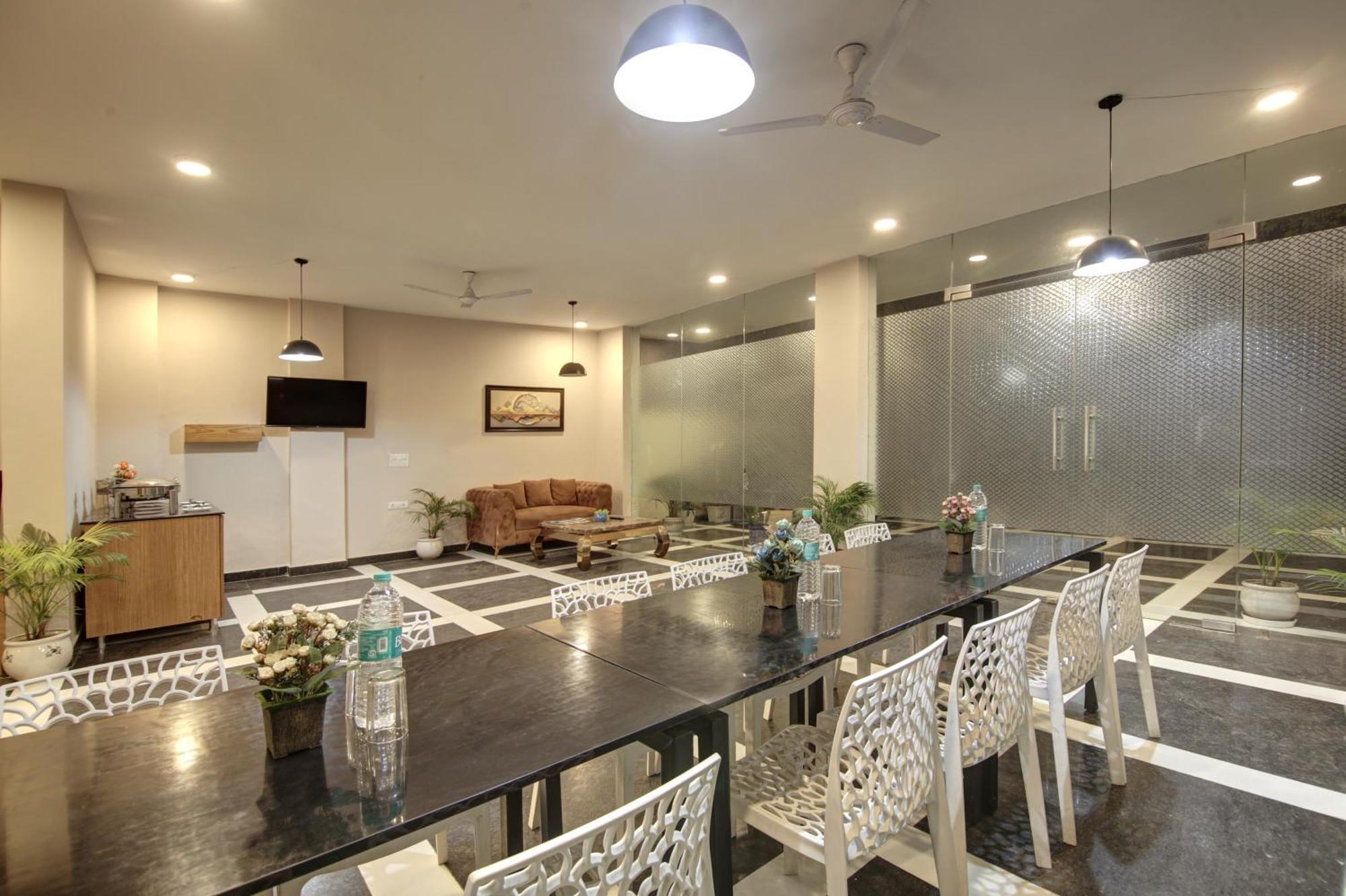 Limewood - Fortis Hospital 3* Gurgaon