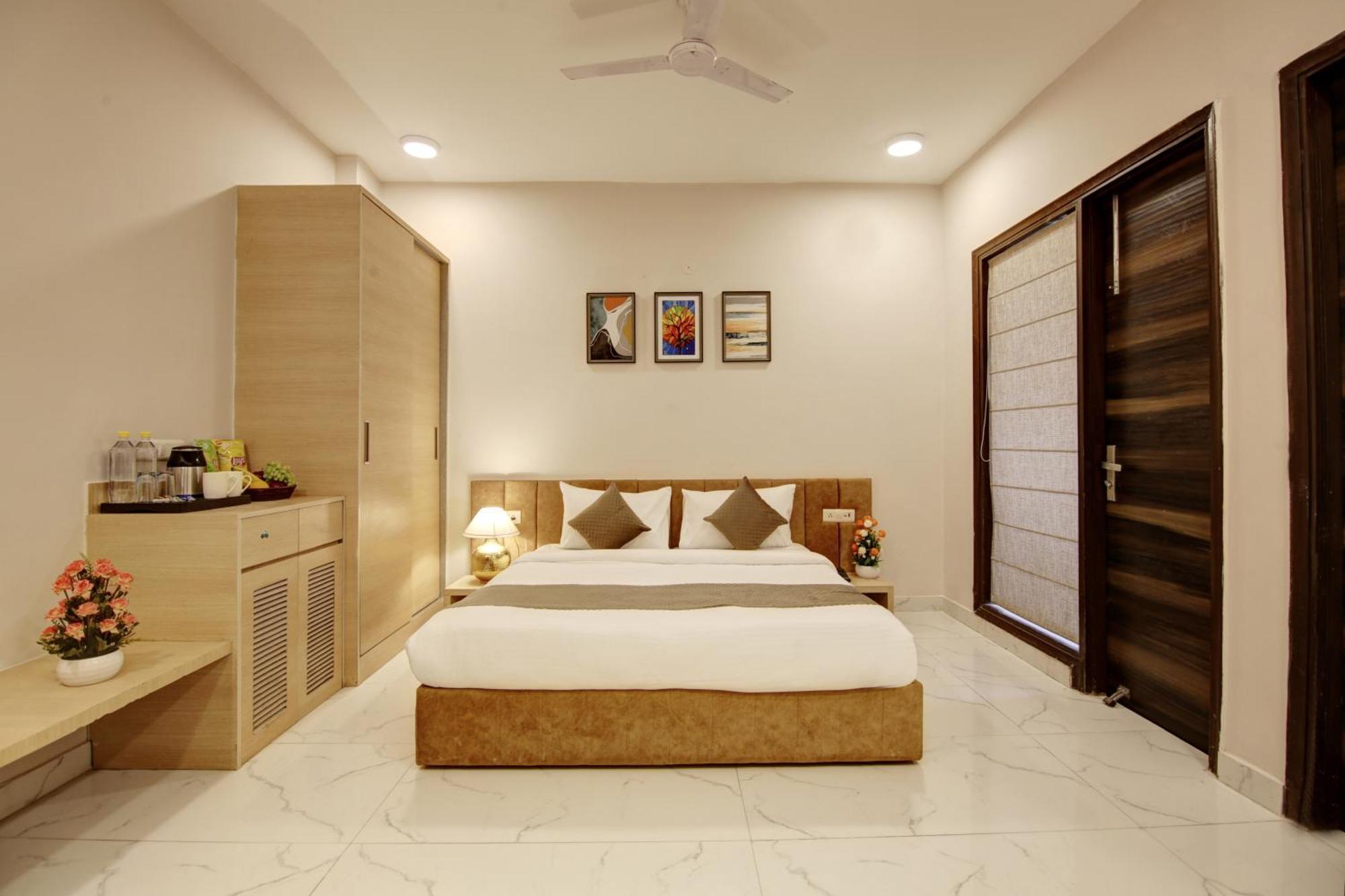 Limewood - Fortis Hospital 3*
