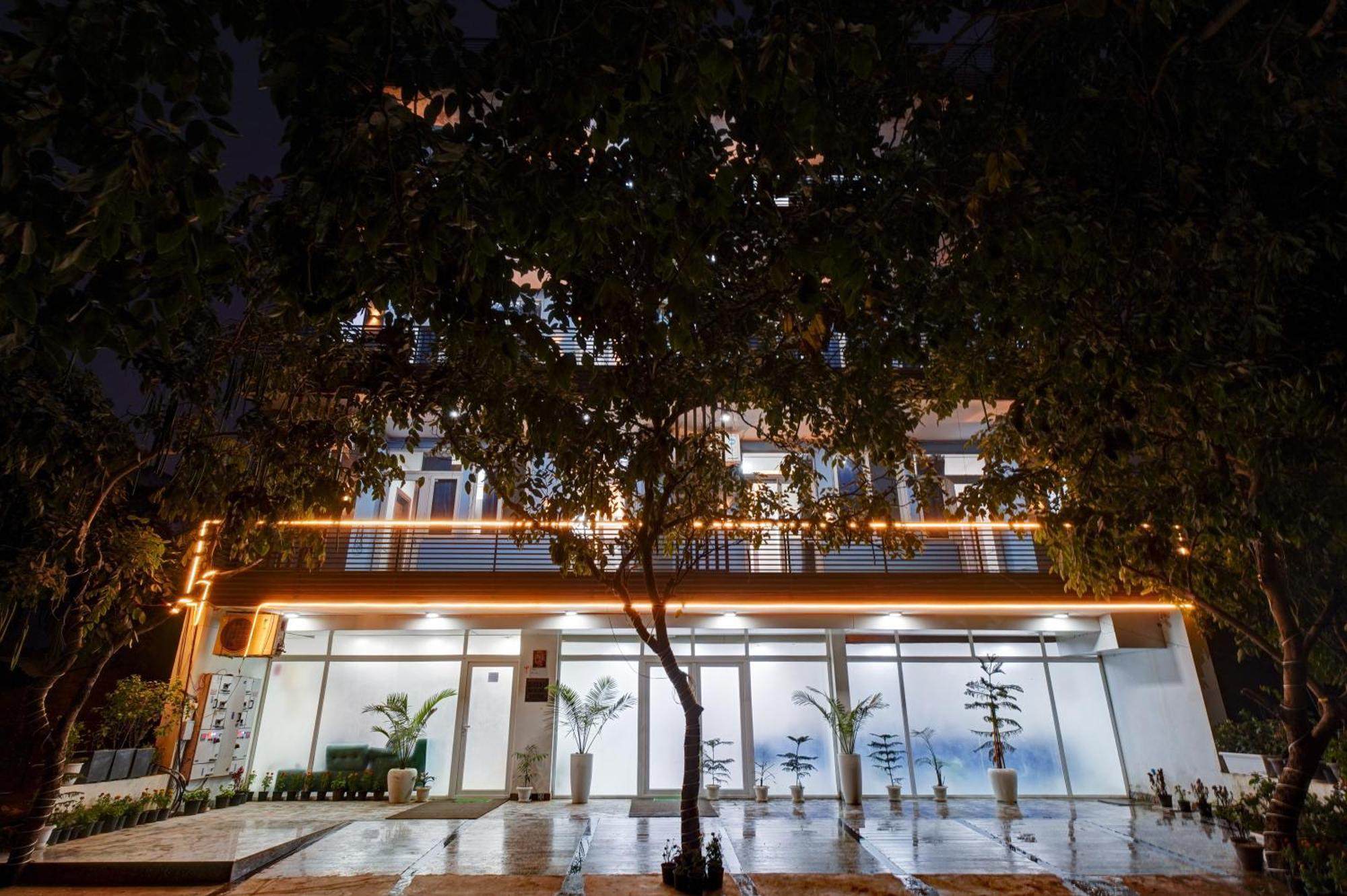 Limewood - Sector 29 Hotel Gurgaon