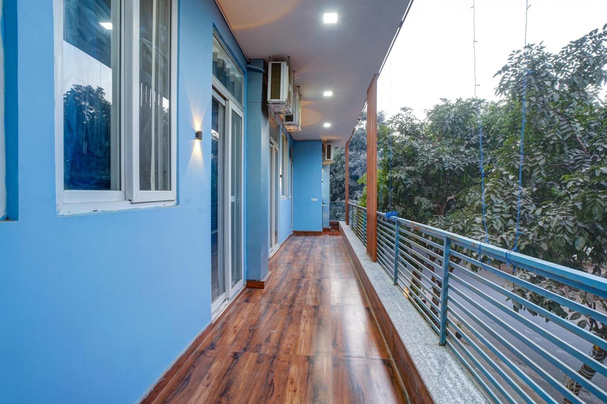 Hotel Limewood - Sector 29 Gurgaon