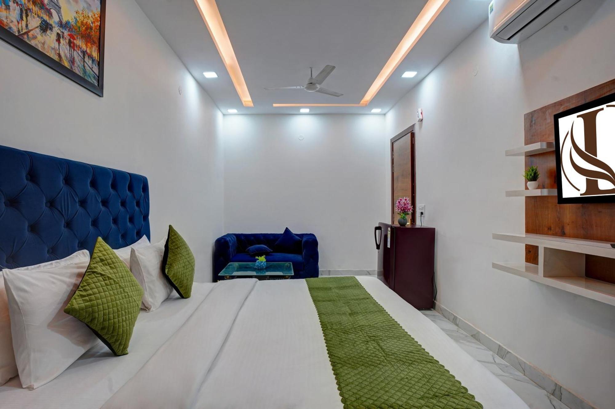 Limewood - Sector 29 Hotel