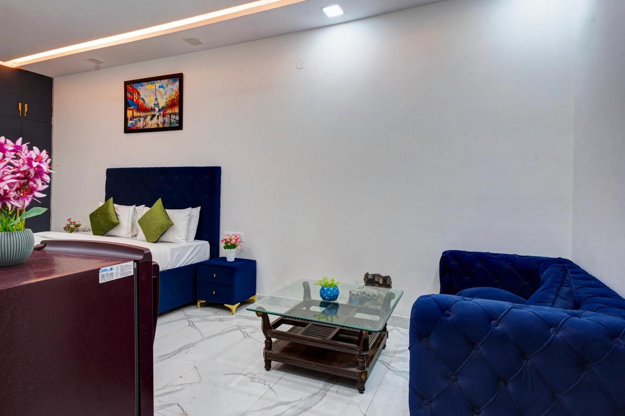 Hotel Limewood - Sector 29 Gurgaon
