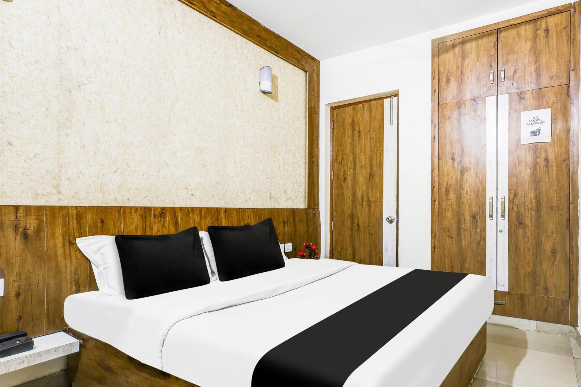 Super O Sector 52 Hotel 4*