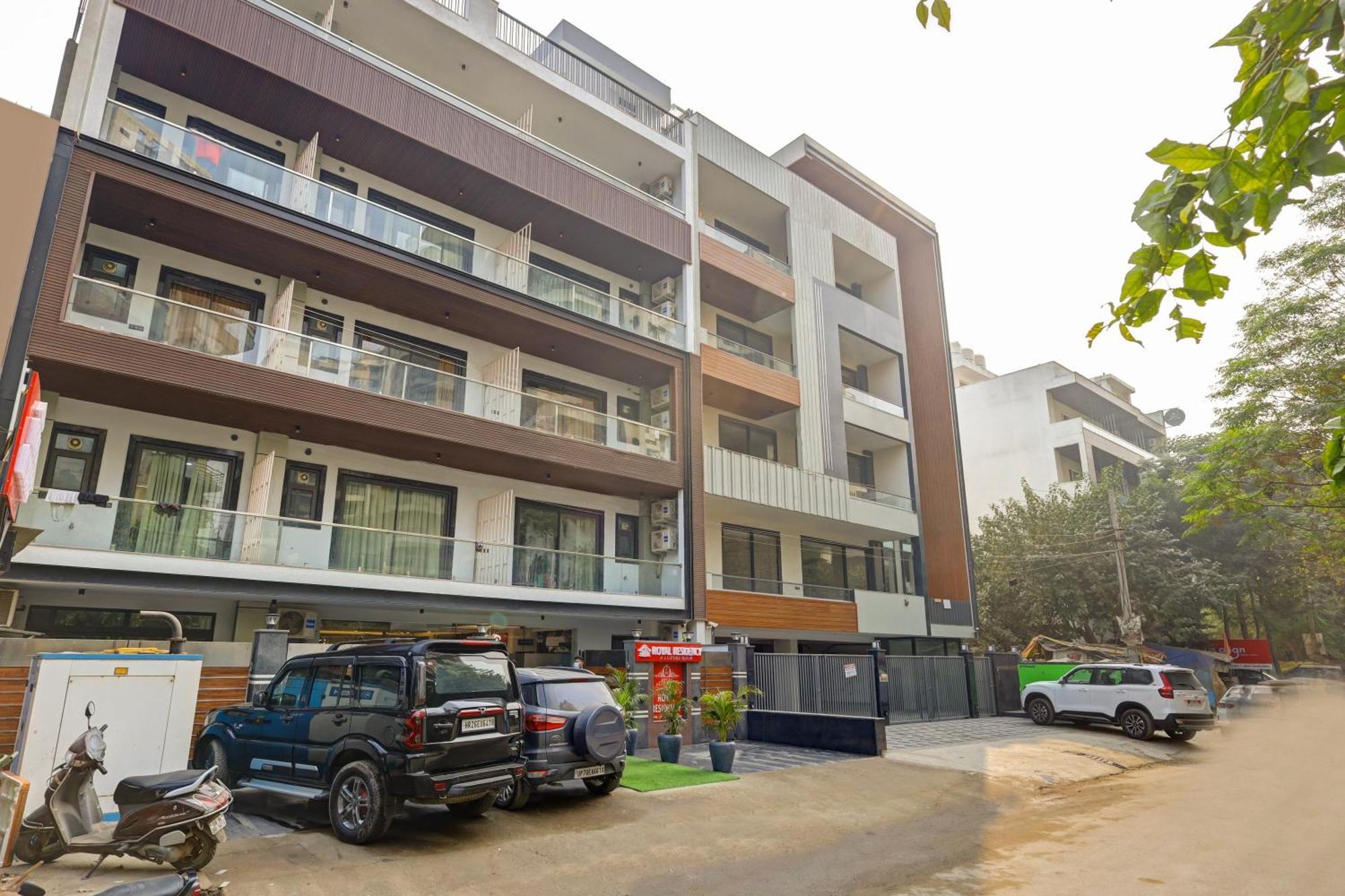 Hotel Royal Residency - Medanta Gurgaon