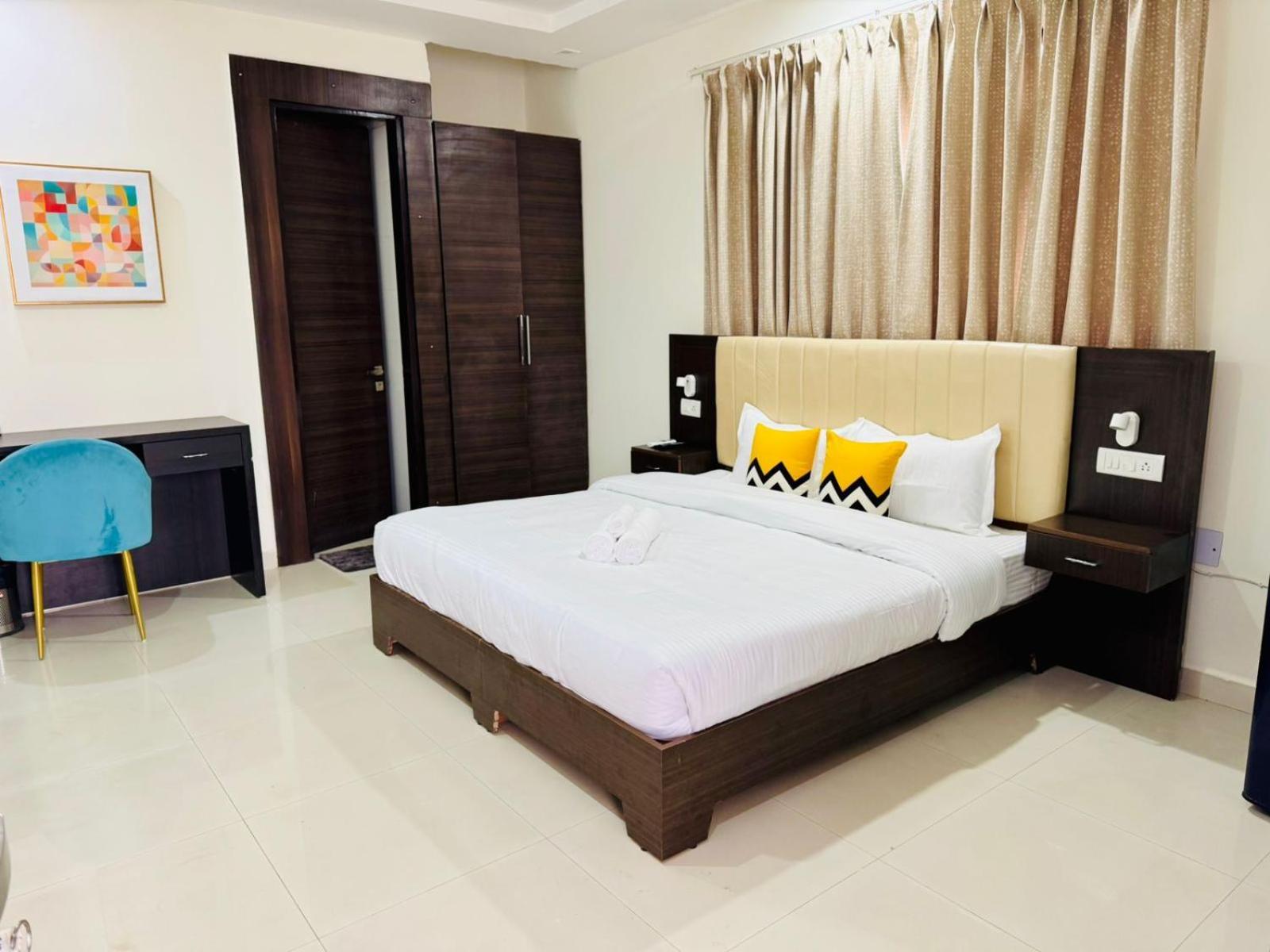 Apartment Bluo - Dlf Cybercity Gurgaon