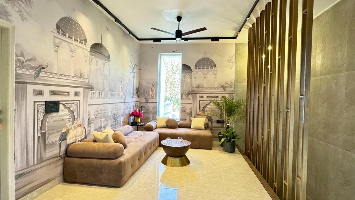 Amarna- The Lux With Pool Near Delhi Villa